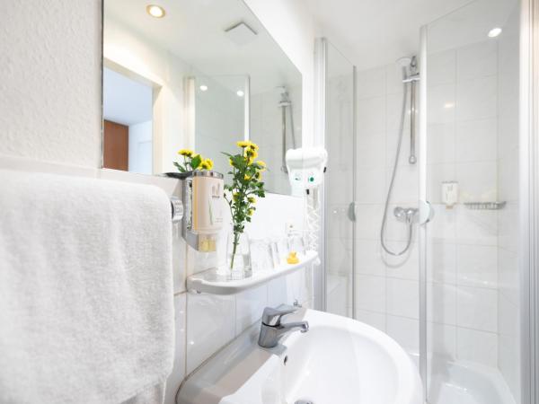 Hotel Garden Bremen : photo 5 de la chambre chambre quadruple