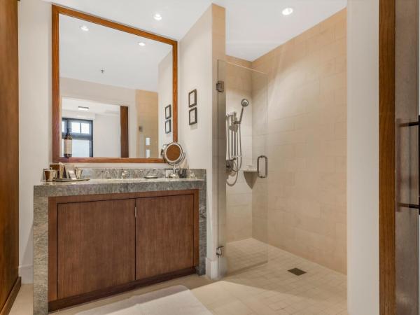 The Fairmont Heritage Place Ghirardelli Square : photo 4 de la chambre signature three bedroom bay view residence with three king beds and sofa bed