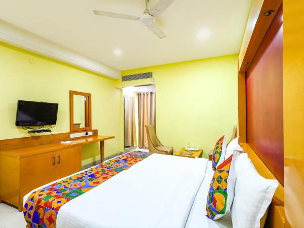 FabHotel Prime Mahalaya Residency : photo 3 de la chambre chambre deluxe