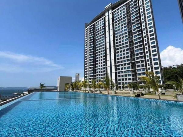 Jesselton Quay Kota kinabalu Seaview : photo 5 de la chambre two-bedroom deluxe apartment with ocean view