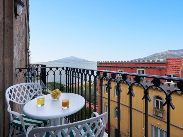 Grand Hotel Capodimonte : photo 4 de la chambre chambre double ou lits jumeaux supérieure