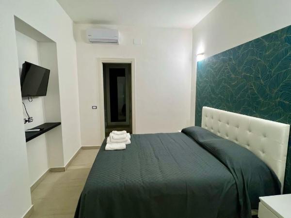 Villa Delle Rose : photo 5 de la chambre chambre double avec salle de bains privative