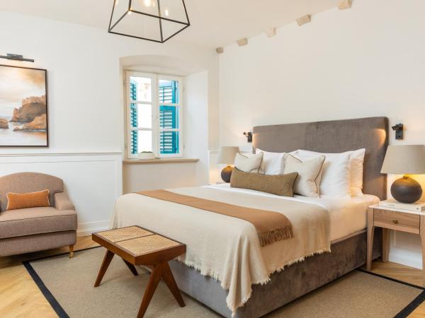 Boutique Hotel Stari Grad : photo 2 de la chambre chambre lit king-size supérieure