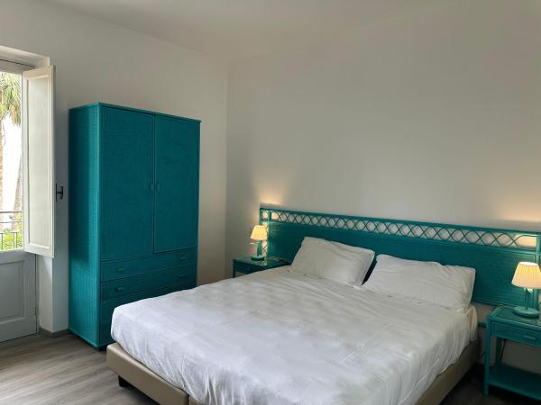 Hotel Baia Delle Sirene : photo 2 de la chambre chambre double ou lits jumeaux supérieure - vue sur mer