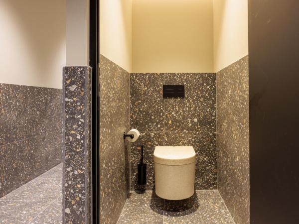 The Usual Rotterdam : photo 5 de la chambre the twin pod (4m2) with shared bathroom