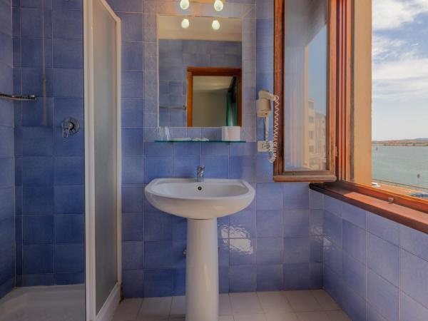 Hotel De Plam : photo 3 de la chambre chambre quadruple