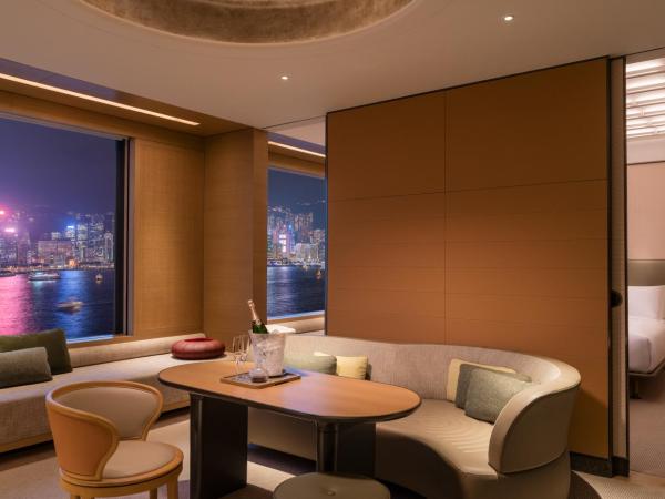 Regent Hong Kong : photo 3 de la chambre one-bedroom suite with harbour view and spa bath - club access