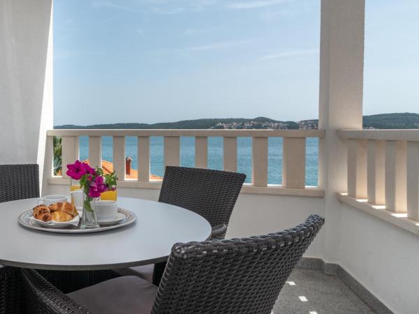 Villa Ana Trogir II : photo 9 de la chambre appartement familial 2 chambres avec vue