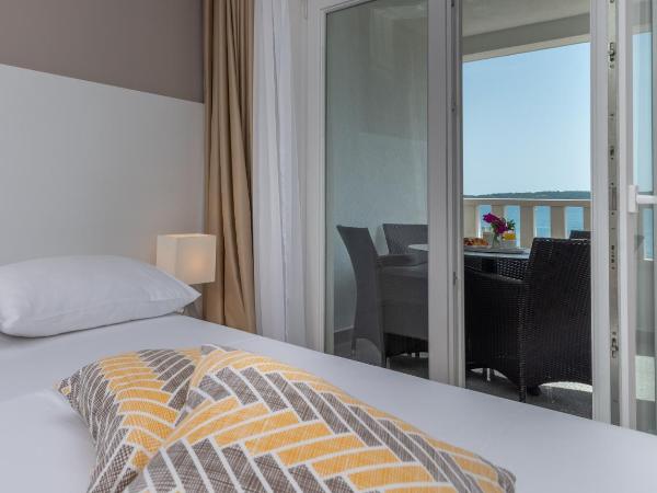 Villa Ana Trogir II : photo 2 de la chambre appartement familial 2 chambres avec vue