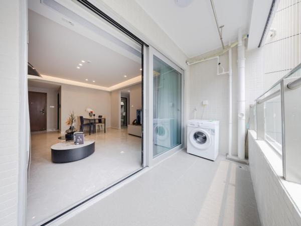 Boruisi Video and Audio Light House - Shenzhen Convention and Exhibition Center Gangxia Metro Station : photo 10 de la chambre suite 3 chambres deluxe