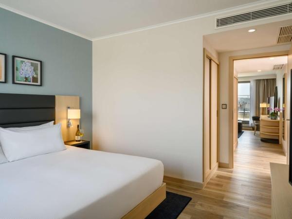 Hilton Garden Inn Budapest City Centre : photo 3 de la chambre suite 1 chambre lit king-size