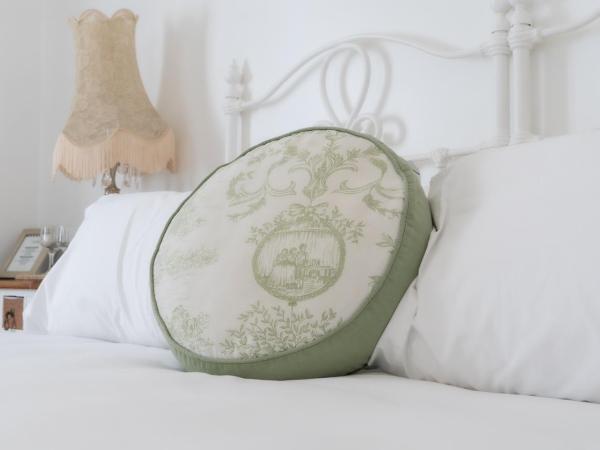 Villa Vicuña Hotel Boutique : photo 4 de la chambre chambre lit queen-size - vue sur jardin