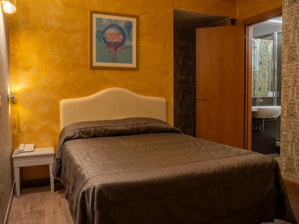 Hotel Il Guercino : photo 1 de la chambre chambre double ou lits jumeaux supérieure