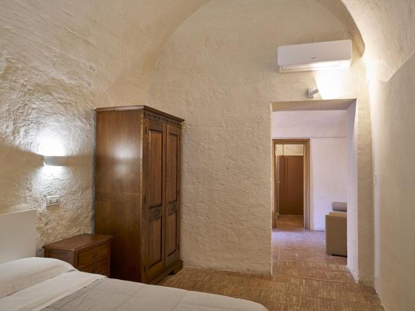 Fra I Sassi Residence : photo 2 de la chambre grande chambre double