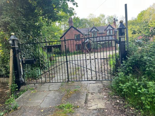 Rainsough Cottage Guest House - Sleeps upto 8 with ensuite - Free Parking & WiFi : photo 9 de la chambre chambre double avec salle de bains privative