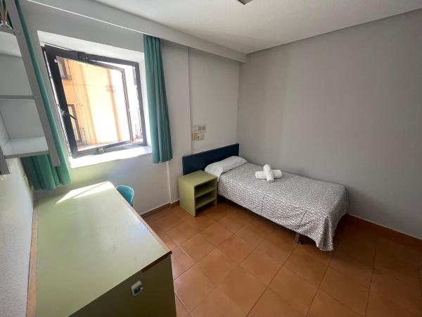 Residencia Universitaria Aula Rector : photo 2 de la chambre chambre simple