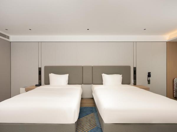 Holiday Inn Express Nanjing Riverside, an IHG Hotel : photo 2 de la chambre chambre double standard avec 2 lits doubles