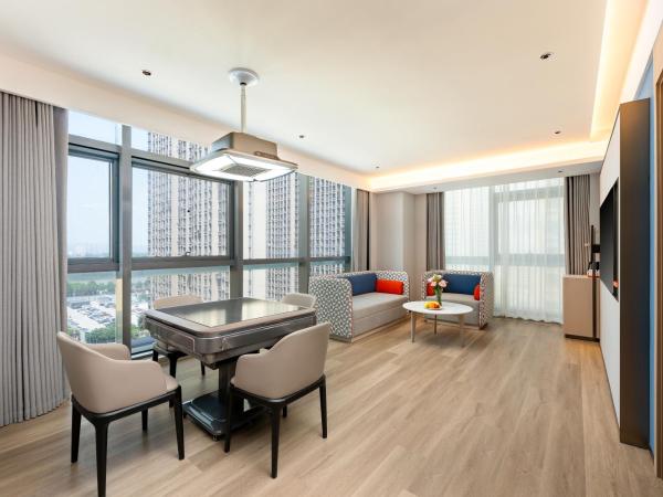 Holiday Inn Express Nanjing Riverside, an IHG Hotel : photo 1 de la chambre suite 1 chambre