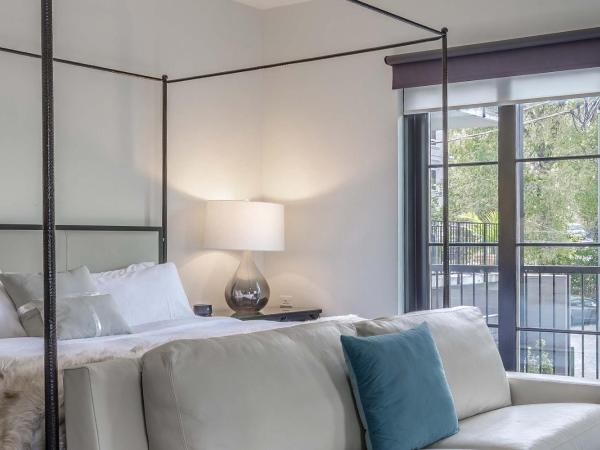 121 Hotel by AvantStay Chic Modern Hotel In Nashville : photo 4 de la chambre appartement avec balcon