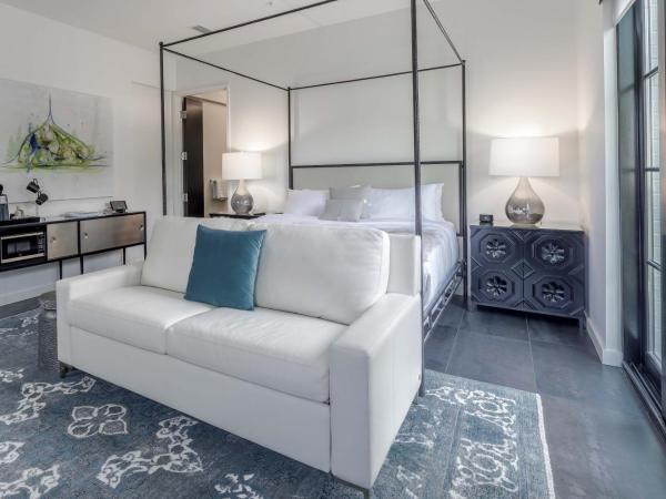 121 Hotel by AvantStay Chic Modern Hotel In Nashville : photo 10 de la chambre appartement avec balcon