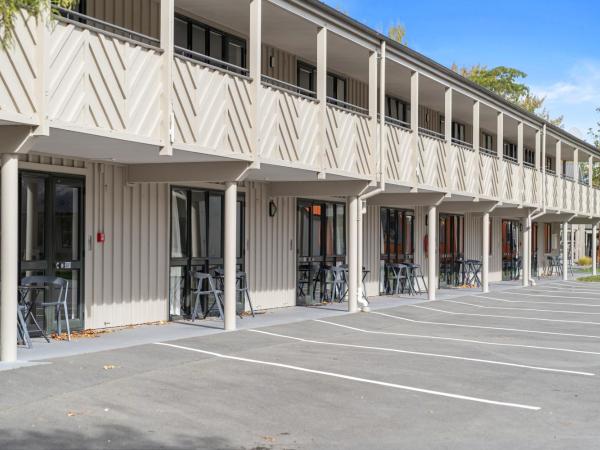 Tasman Holiday Parks - Christchurch : photo 1 de la chambre suite lit king-size