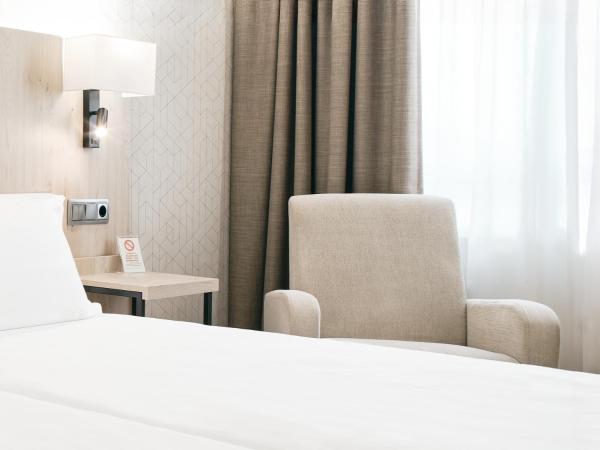 Hotel Albret : photo 9 de la chambre chambre double ou lits jumeaux