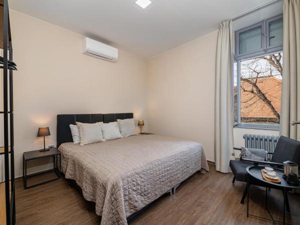 KEDVES VENDÉGHÁZ : photo 9 de la chambre chambre double avec salle de bains privative