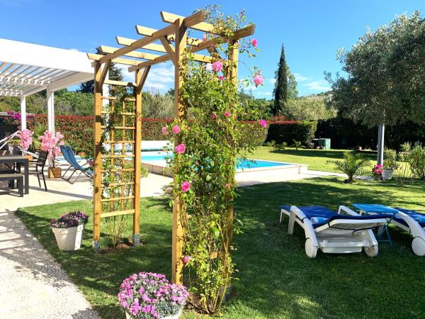 Chambre d'hôtes de charme MERBLEUESOLEIL : photo 9 de la chambre chambre quadruple premium