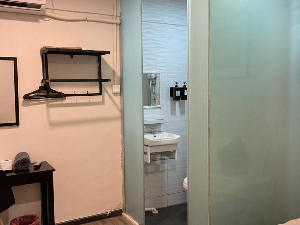 The Sky Inn : photo 3 de la chambre chambre lit queen-size 