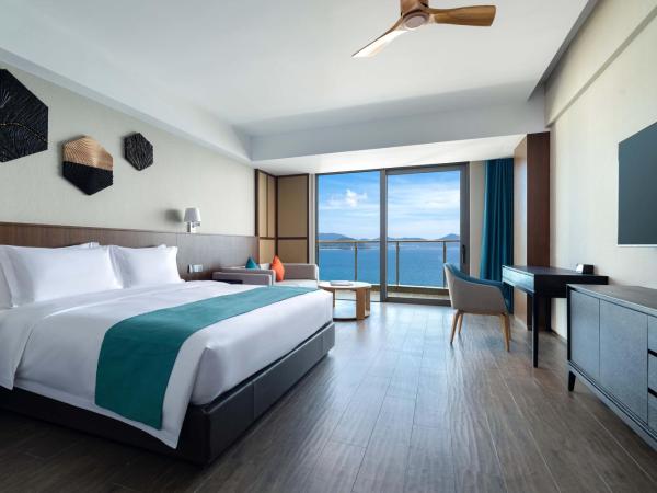 Sanya Junji Seaview Hotel : photo 1 de la chambre 180 degree full sea view king room