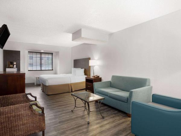 Baymont by Wyndham Orlando-International Dr-Universal Blvd : photo 1 de la chambre chambre lit queen-size - non-fumeurs