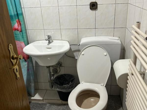 Pension Nürnberg : photo 1 de la chambre chambre triple