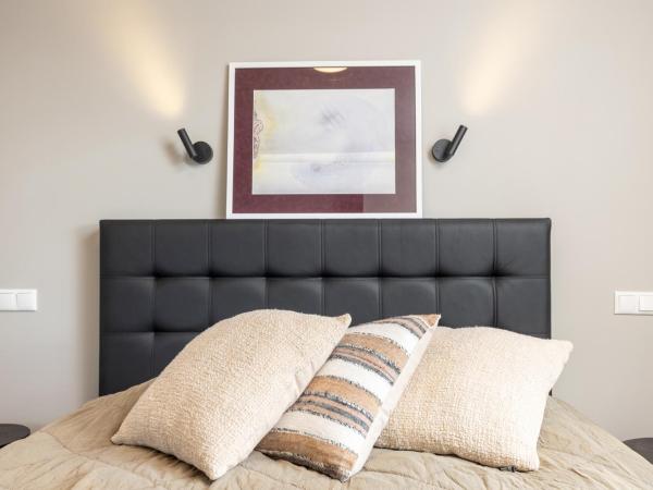 Eric the Red Guesthouse : photo 6 de la chambre apartment with view and balcony