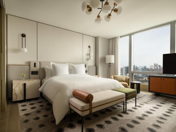 Four Seasons Hotel Toronto at Yorkville : photo 2 de la chambre suite 1 chambre premier