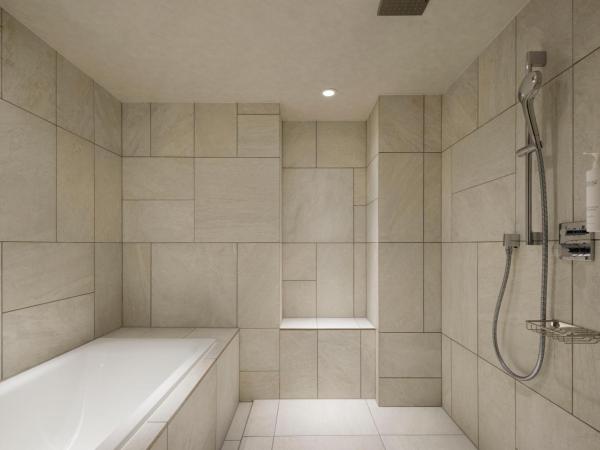 Courtyard by Marriott Tokyo Ginza Hotel : photo 4 de la chambre chambre lit king-size premium - côté cour