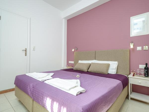 Panormos Hotel and Studios : photo 2 de la chambre chambre lits jumeaux deluxe