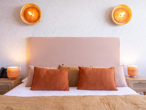 Le Saint Erasme, Hotel Eco Friendly : photo 3 de la chambre suite triple - vue sur mer