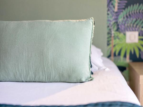 Le Saint Erasme, Hotel Eco Friendly : photo 4 de la chambre chambre quadruple confort avec balcon