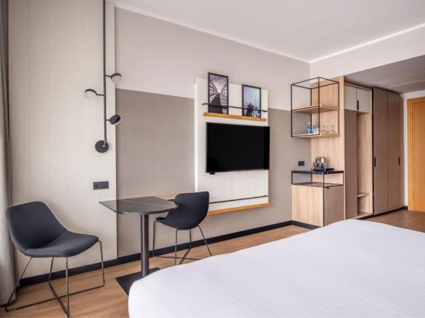 Sopot Marriott Resort & Spa : photo 8 de la chambre chambre familiale lit king-size avec canapé-lit et balcon