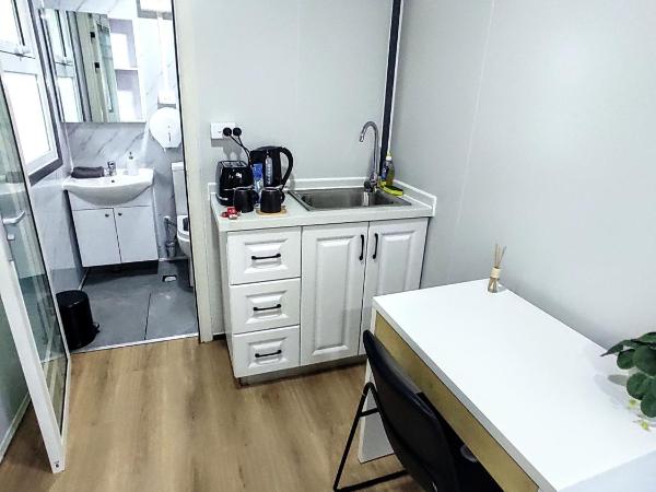 Sunset Boulevard Guesthouse : photo 2 de la chambre chambre lit queen-size deluxe