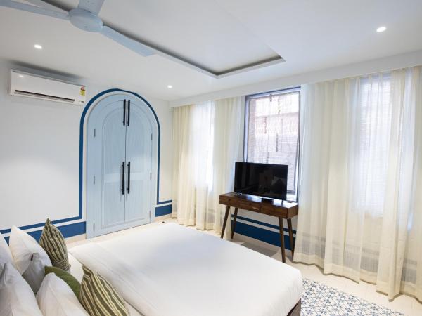 Casa Blanca Lakecity : photo 7 de la chambre villa avec piscine privée