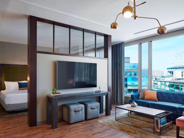 Hotel Zachary, Chicago, a Tribute Portfolio Hotel : photo 1 de la chambre loft suite - ballpark view