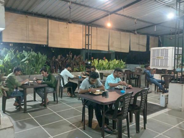 Parijat PG : photo 7 de la chambre lit dans dortoir mixte de 4 lits