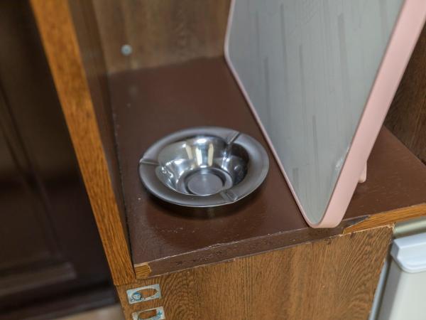 Business Hotel Kaga : photo 6 de la chambre japanese-style room up to 1 guest with shared bathroom - smoking