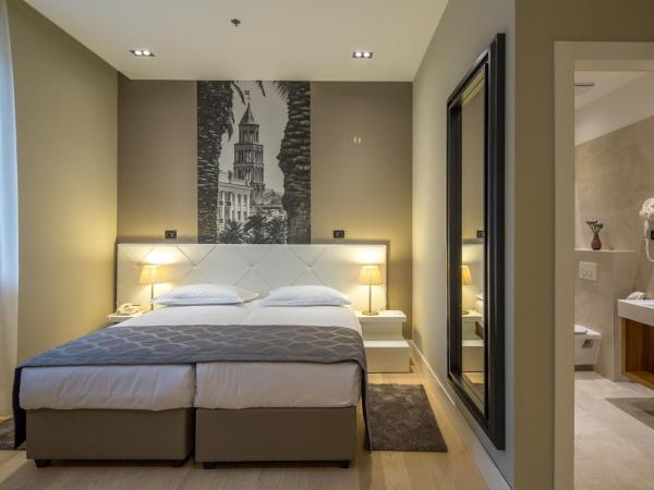 Cornaro Hotel : photo 5 de la chambre chambre double ou lits jumeaux standard