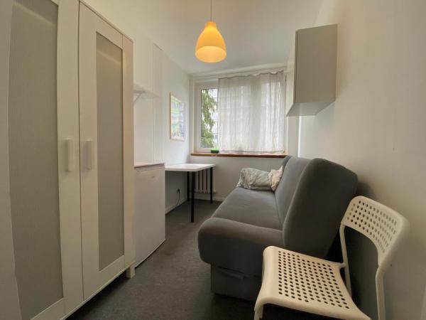 Hostello Airport Strzegomska - w pełni wyposażone pokoje : photo 2 de la chambre chambre double