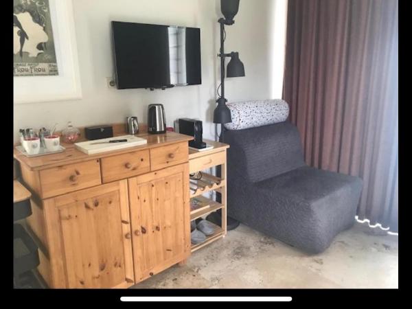 B&B Maison Saint Tropez Eindhoven : photo 10 de la chambre chambre deluxe (2 adultes + 1 enfant)