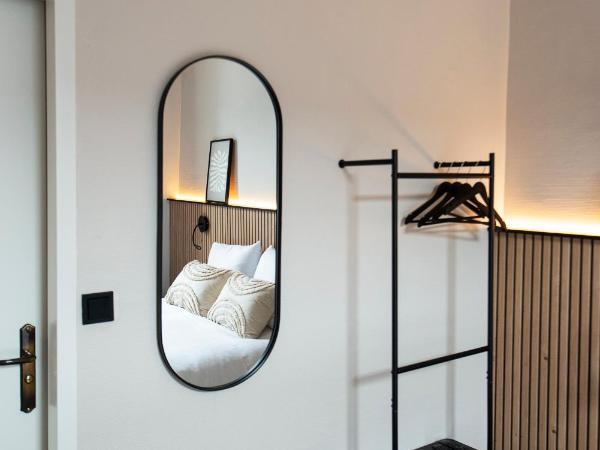 Stadsherberg de Poshoorn : photo 7 de la chambre chambre double standard