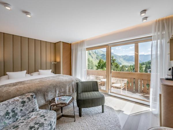 Relais & Châteaux Chasa Montana : photo 1 de la chambre chambre double - vue sur montagne