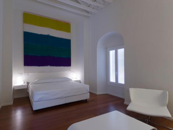 Hotel Viento10 : photo 1 de la chambre suite – vue sur rue